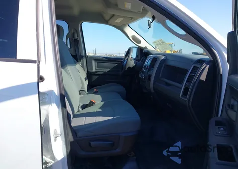 2017 Ram 1500 Tradesman 4X2 6'4 Box z USA, uszkodzony, nr VIN 1C6RR6FG4HS860852